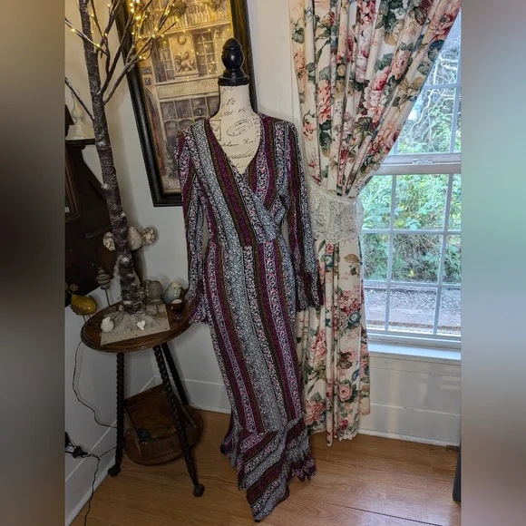 Bohemian Multicolor Maxi Dress - Picture 6 of 16